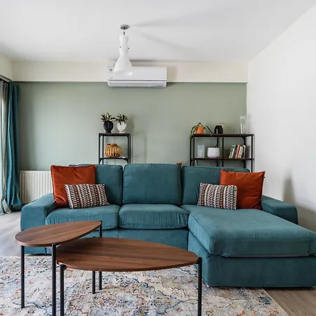 Apartment Elegant 2br Floor W/ Parking *