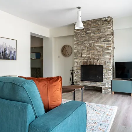 Elegant 2br Floor W/ Parking Apartamento